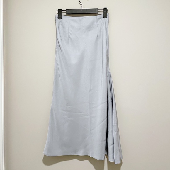 Satin Back-Drape Midi Skirt with Slit - Picture 5 of 10